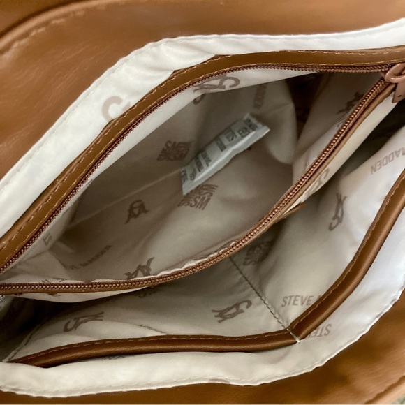 Steve Madden Trixy Pillow Crossbody Bag Purse - Picture 8 of 15